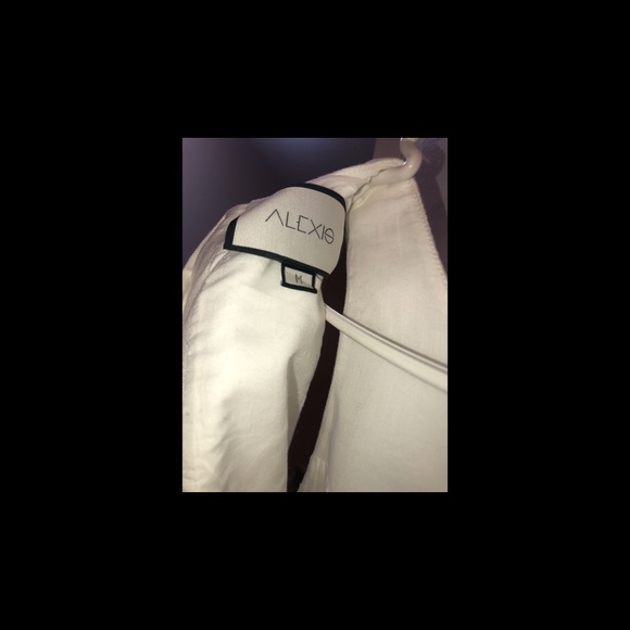 Brand: Alexis - Picture 3 of 3